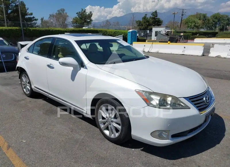 2012 Lexus ES350 photo