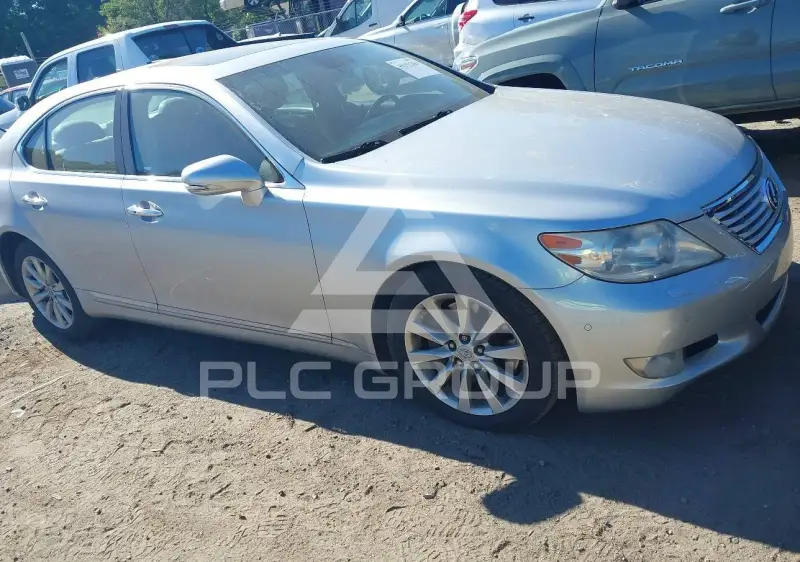 2012 Lexus LS460 photo