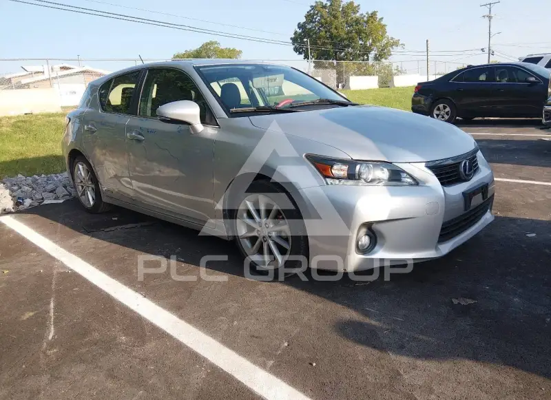 2012 Lexus CT200 photo