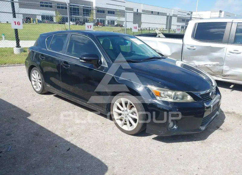 2012 Lexus CT200 photo