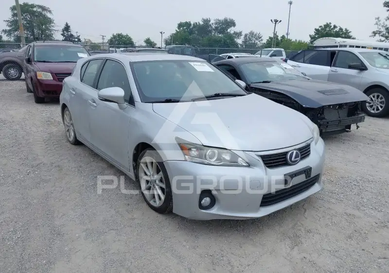 2012 Lexus CT200 фото