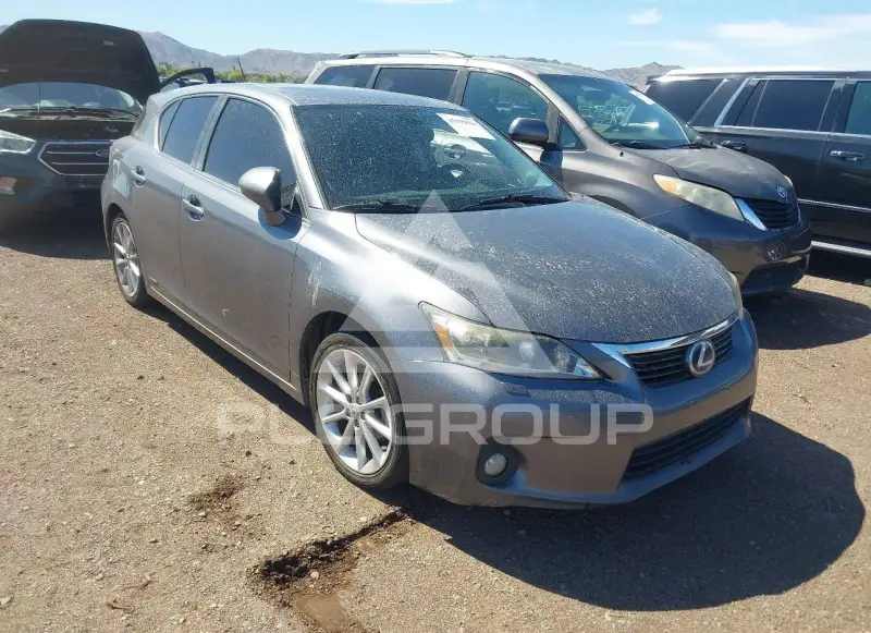 2012 Lexus CT200 photo