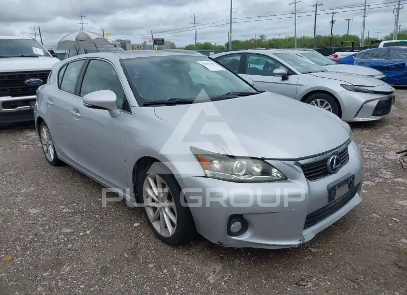 2012 Lexus CT200 фото