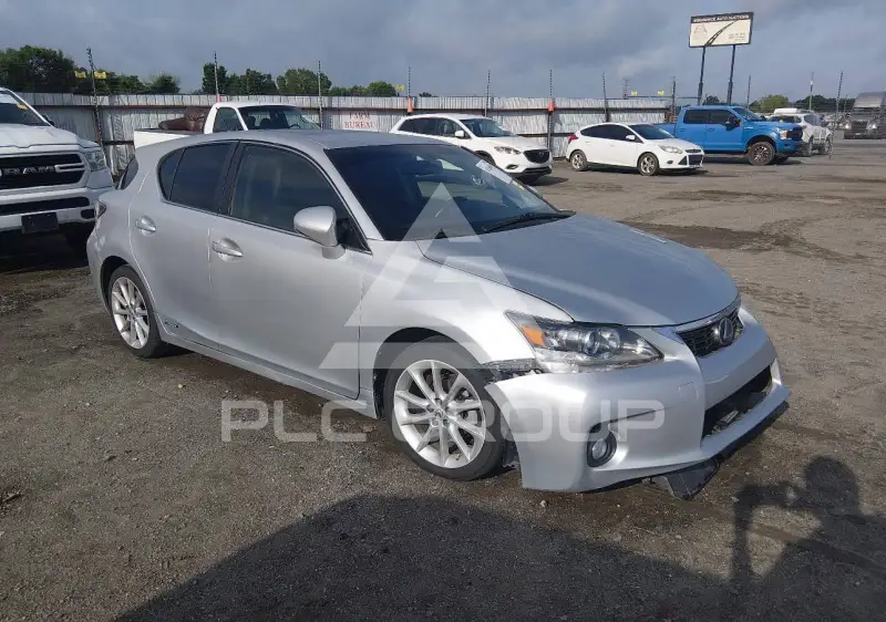 2012 Lexus CT200 photo