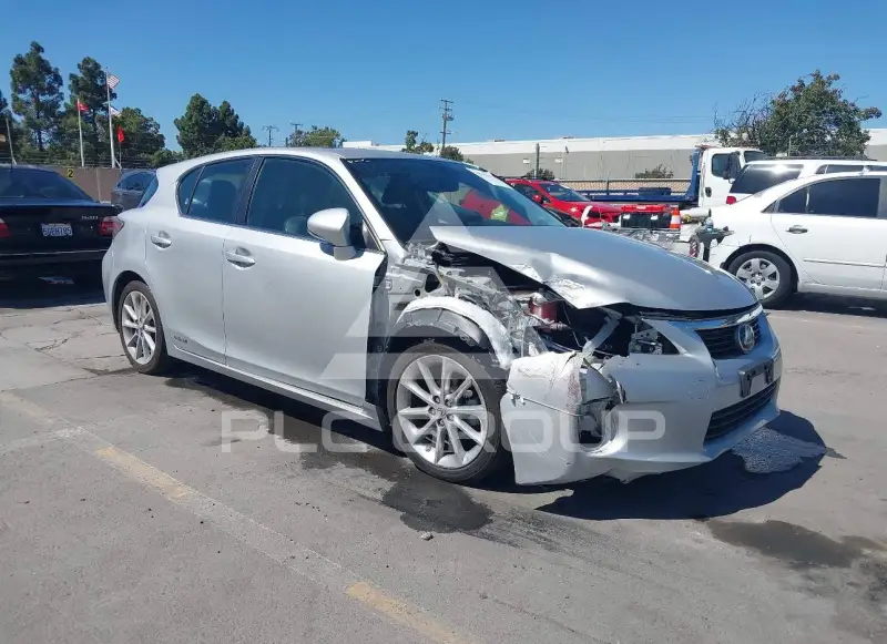 2012 Lexus CT200 photo