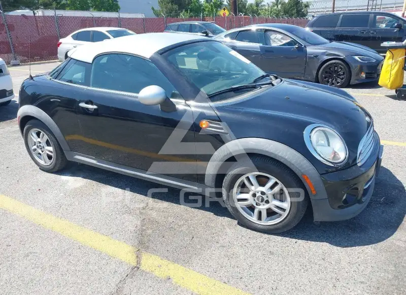 2012 Mini COOPER photo