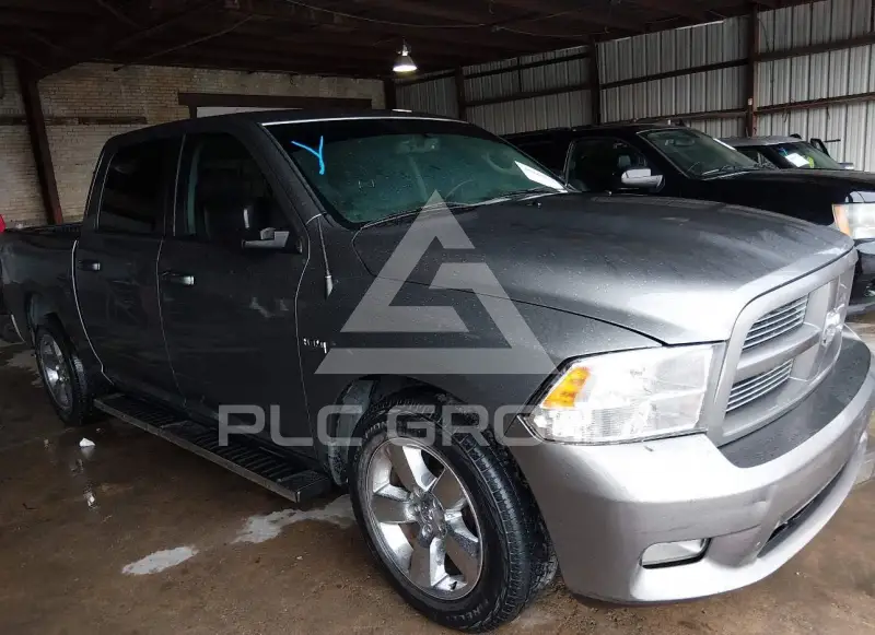 2012 RAM 1500 photo