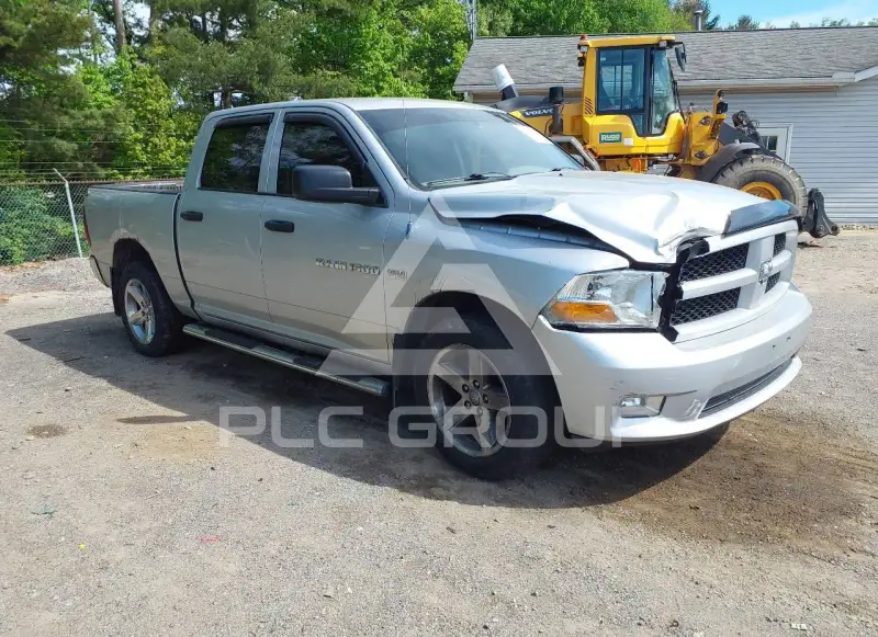 2012 RAM 1500 photo