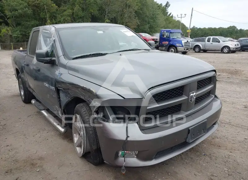 2012 RAM 1500 photo