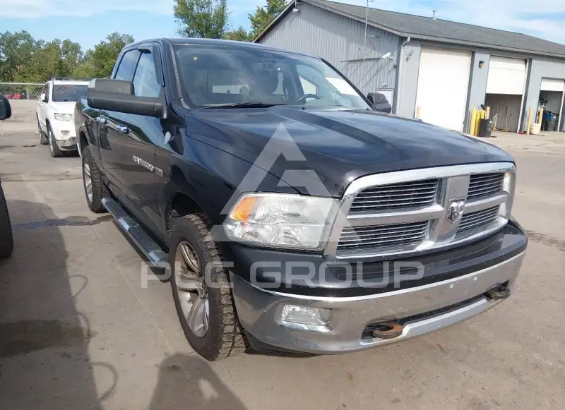 2012 RAM 1500 photo
