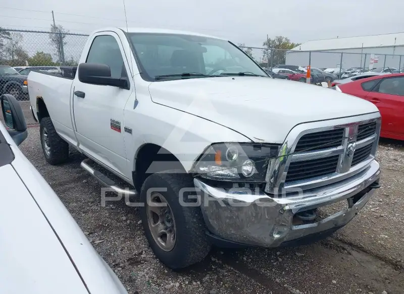2012 RAM 2500 photo
