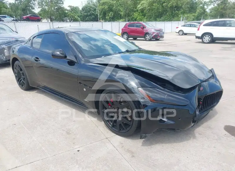2012 Maserati GRANTURISMO фото