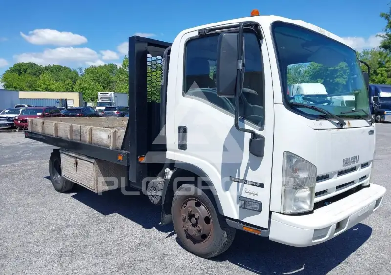2012 Isuzu NPR фото
