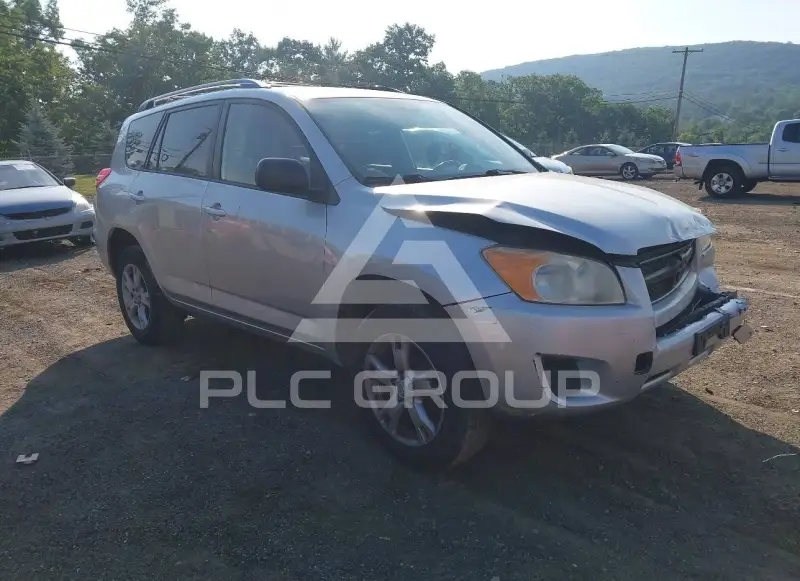 2012 Toyota RAV4 photo
