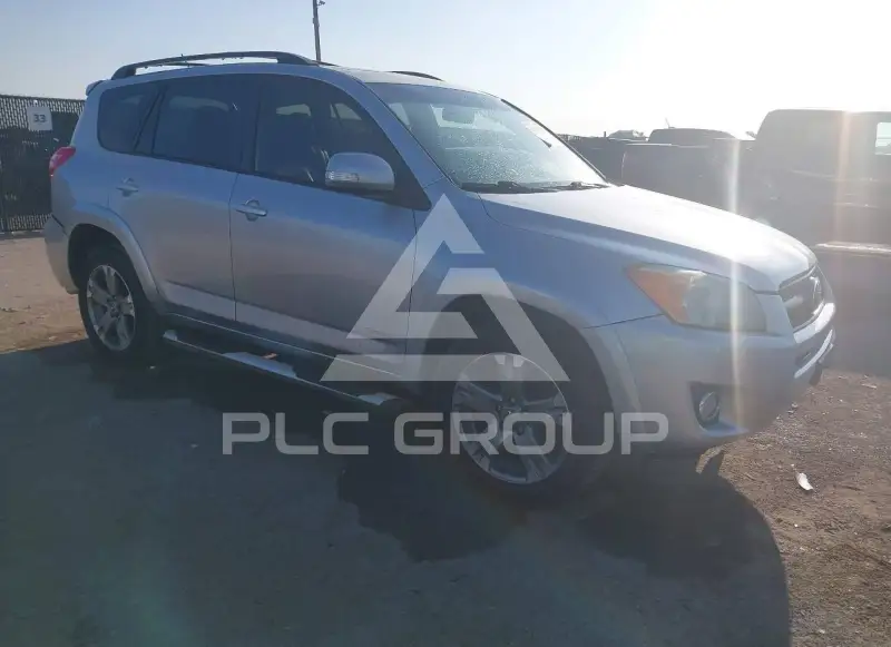 2012 Toyota RAV4 фото