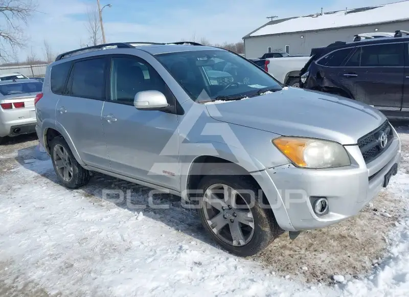 2012 Toyota RAV4 фото