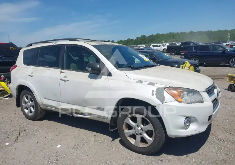 2012 Toyota RAV4 фото