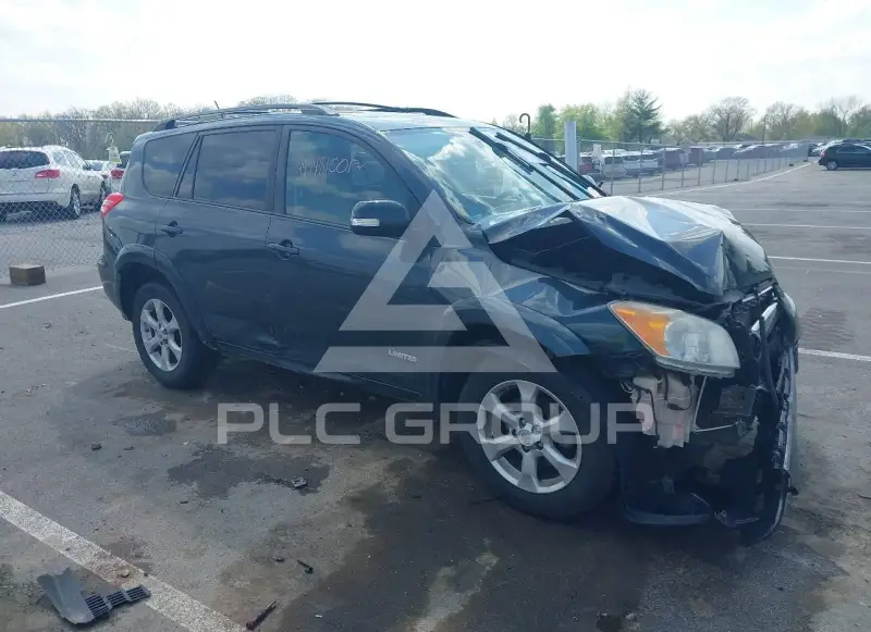 2012 Toyota RAV4 photo
