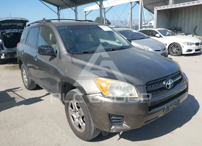 2012 Toyota RAV4 фото