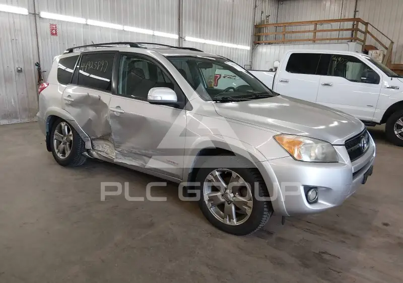 2012 Toyota RAV4 фото