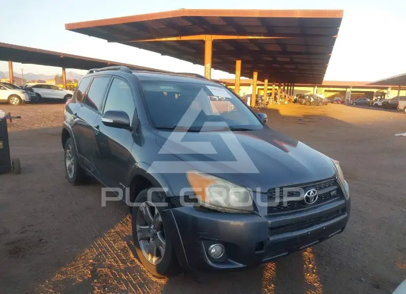2012 Toyota RAV4 photo