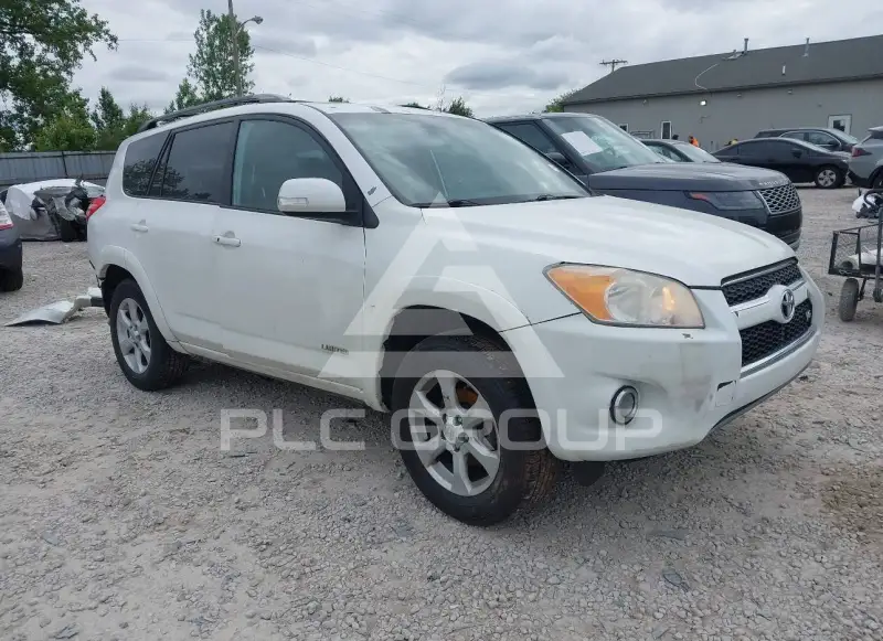 2012 Toyota RAV4 photo