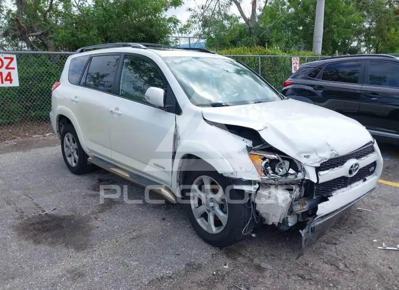 2012 Toyota RAV4 photo