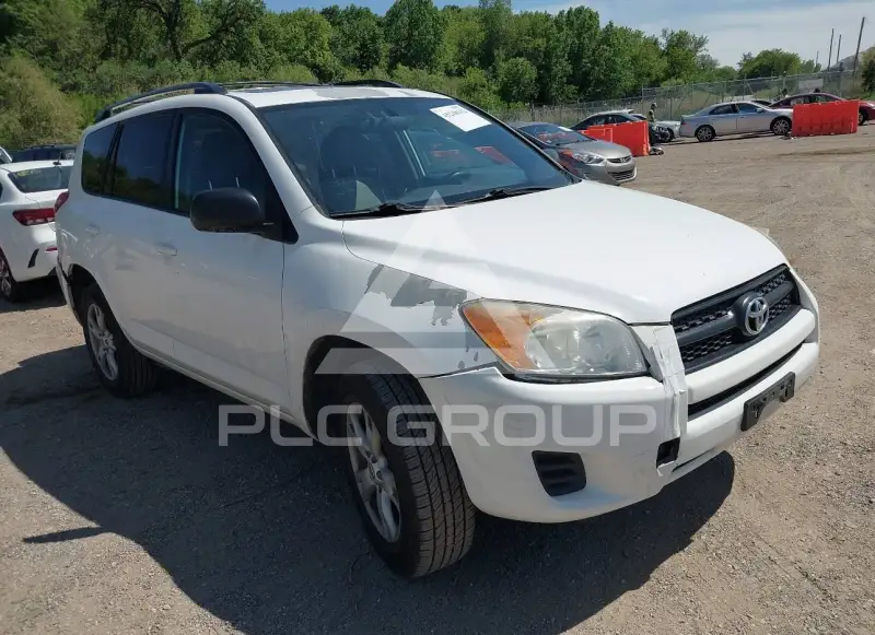 2012 Toyota RAV4 photo