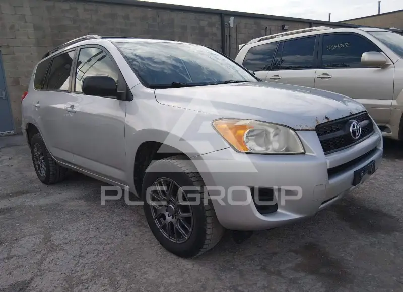 2012 Toyota RAV4 фото