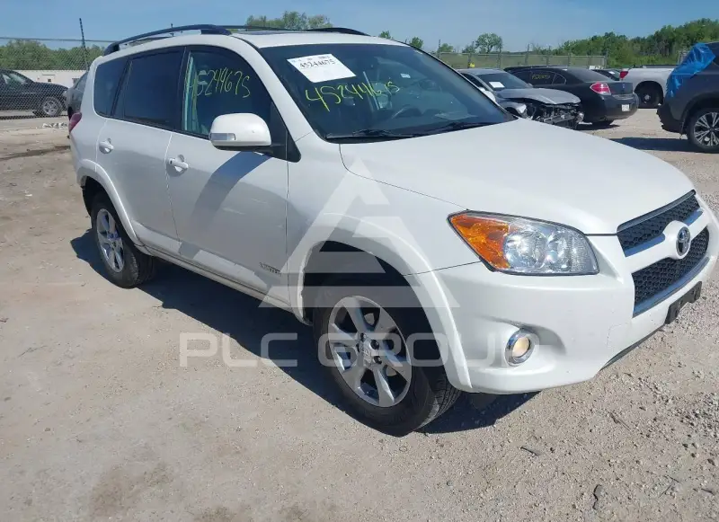 2012 Toyota RAV4 фото