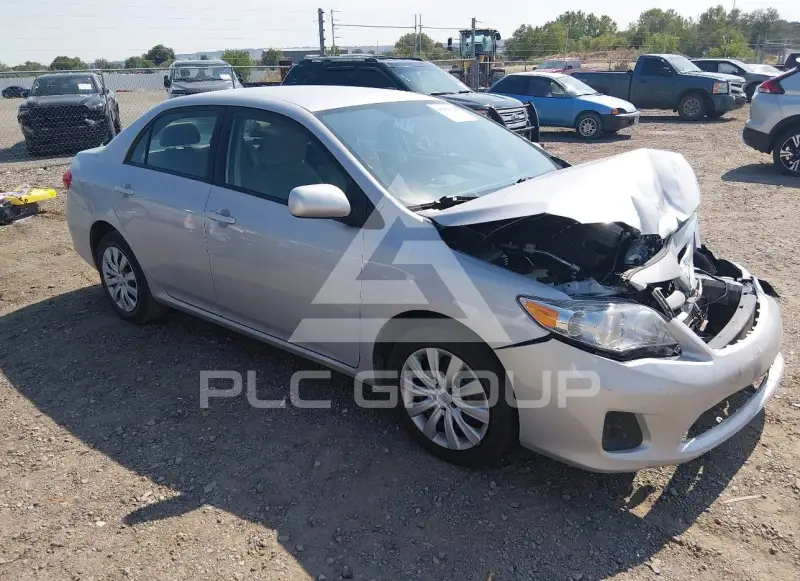 2012 Toyota COROLLA фото