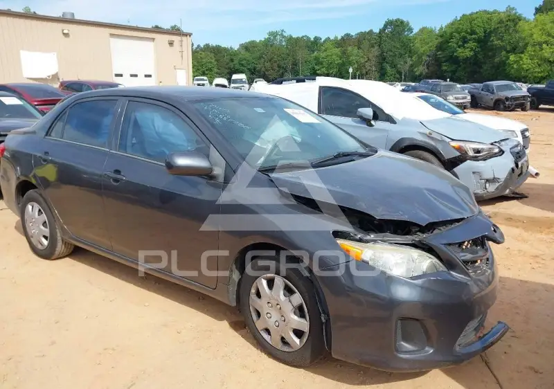 2012 Toyota COROLLA фото
