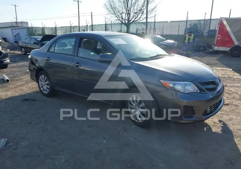 2012 Toyota COROLLA фото