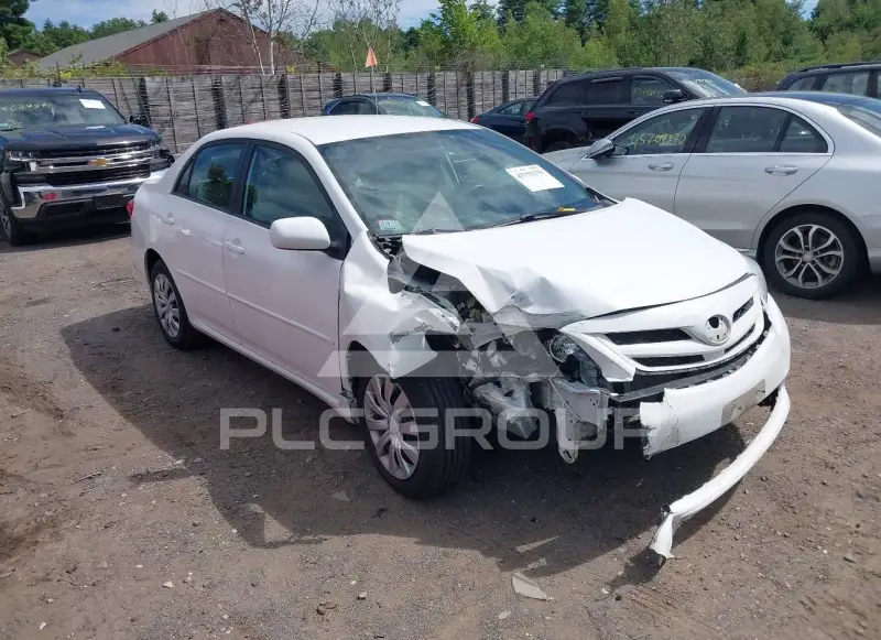 2012 Toyota COROLLA фото