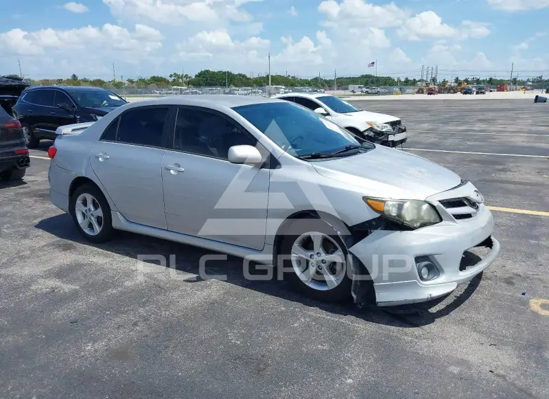 2012 Toyota COROLLA фото