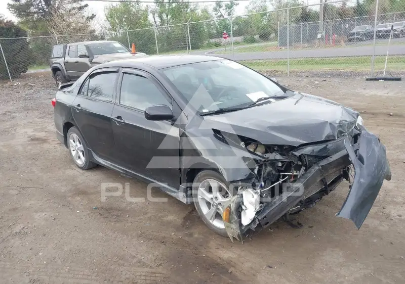 2012 Toyota COROLLA фото