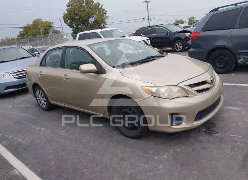 2012 Toyota COROLLA фото