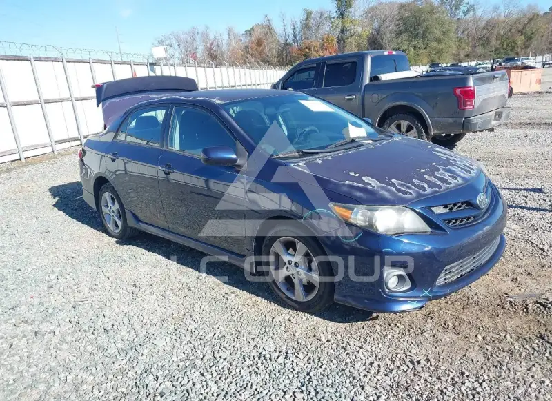 2012 Toyota COROLLA фото