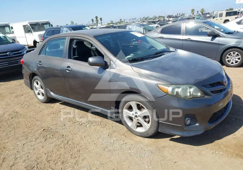 2012 Toyota COROLLA фото