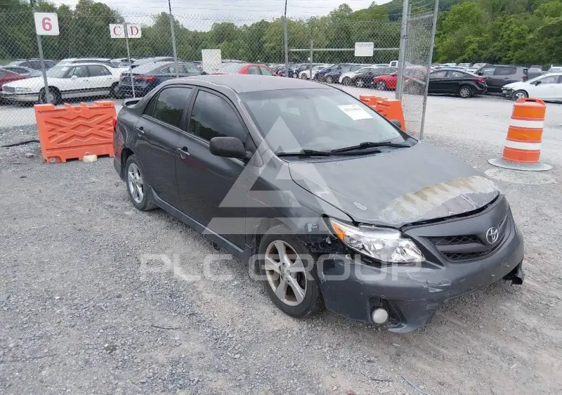 2012 Toyota COROLLA фото