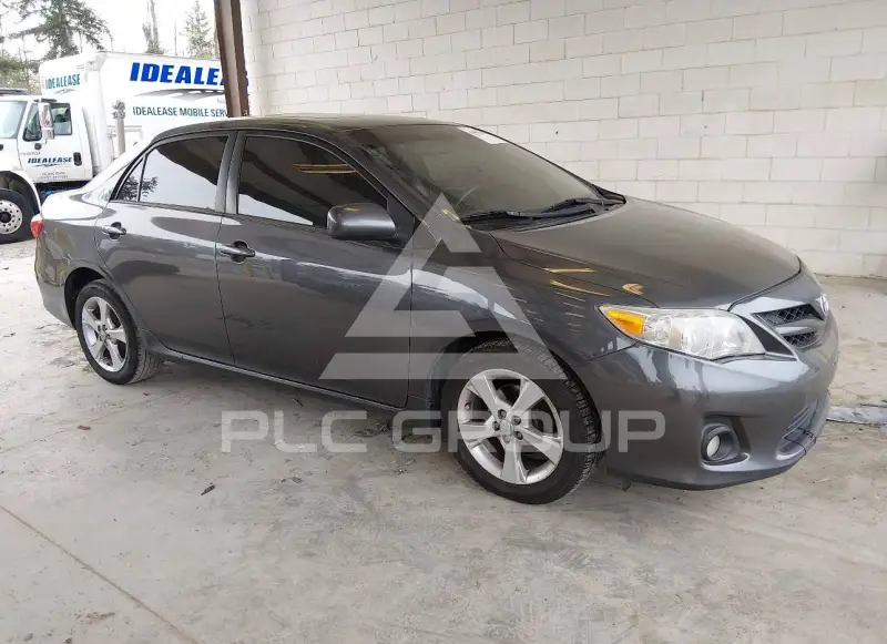 2012 Toyota COROLLA фото