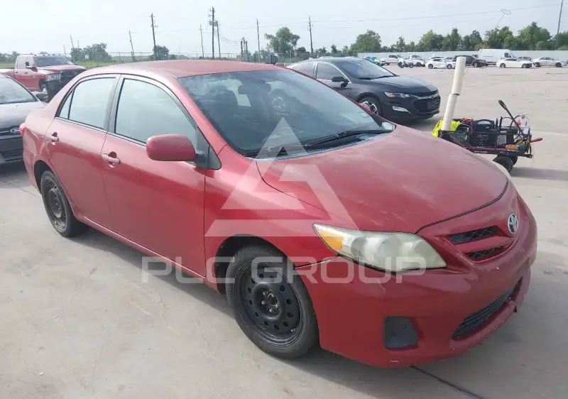 2012 Toyota COROLLA фото