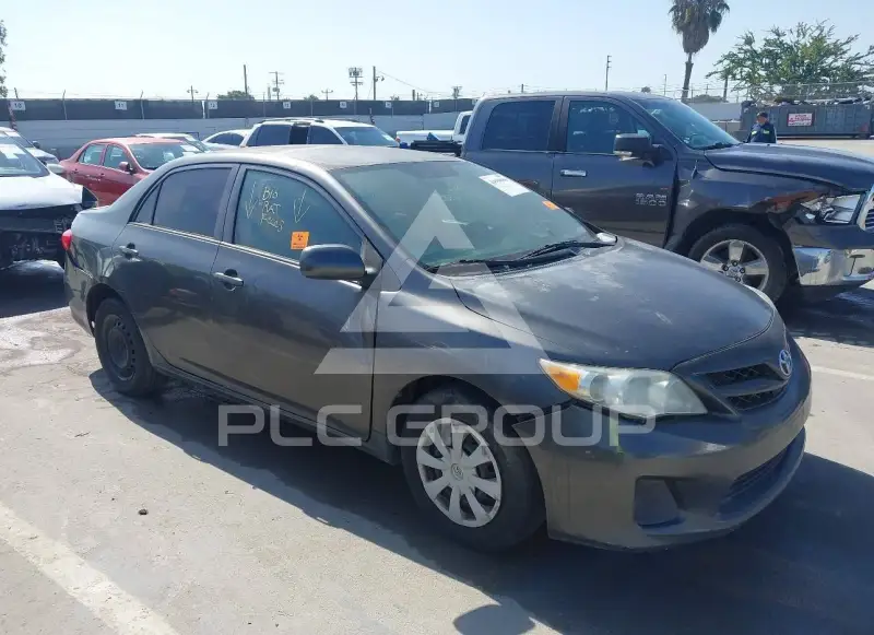 2012 Toyota COROLLA фото