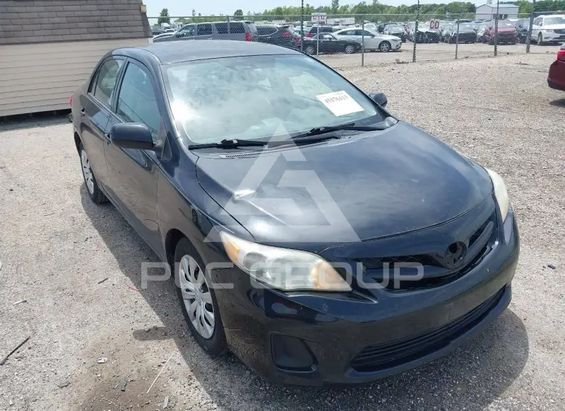 2012 Toyota COROLLA фото