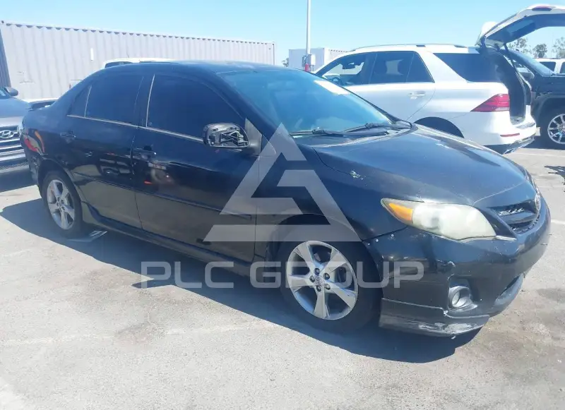 2012 Toyota COROLLA фото