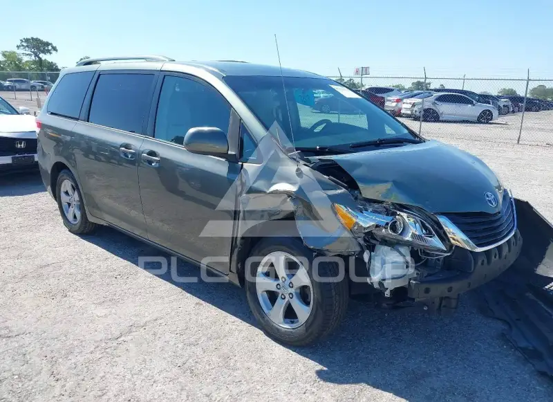 2012 Toyota SIENNA фото