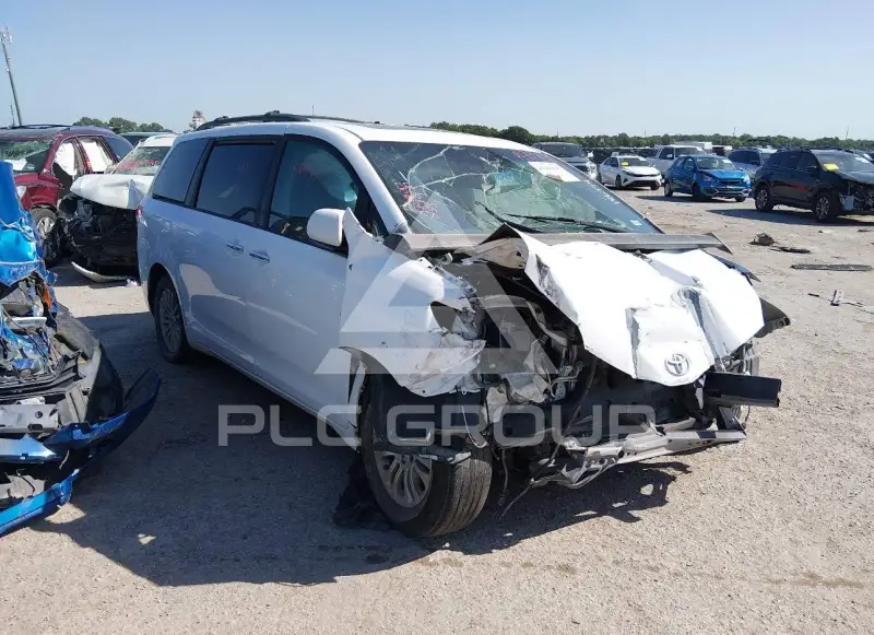 2012 Toyota SIENNA фото