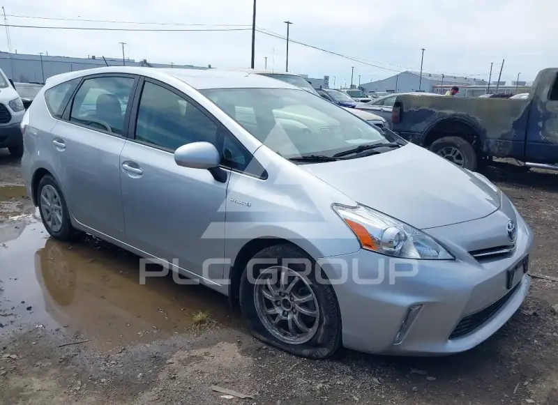 2012 Toyota PRIUS фото