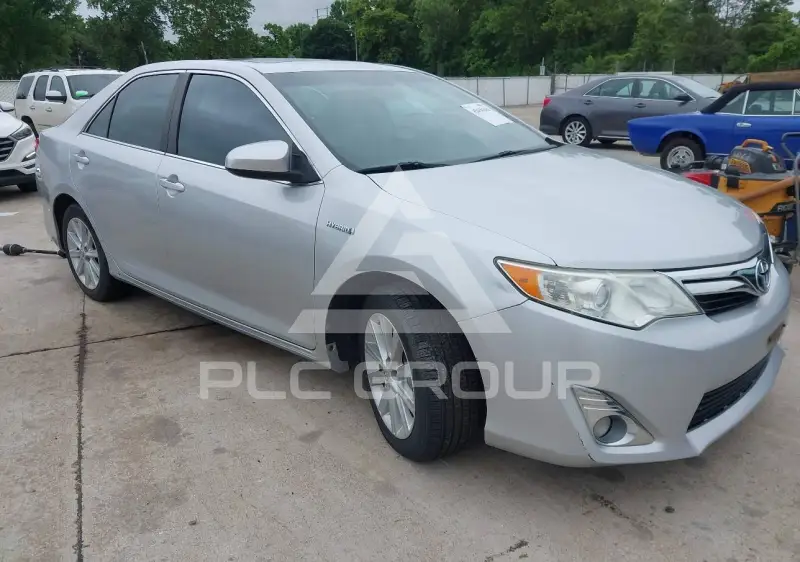 2012 Toyota CAMRY фото