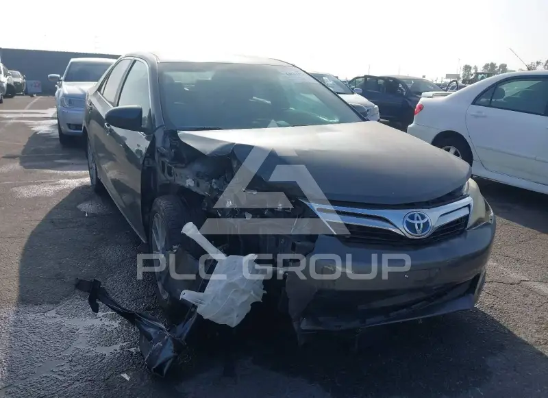 2012 Toyota CAMRY фото